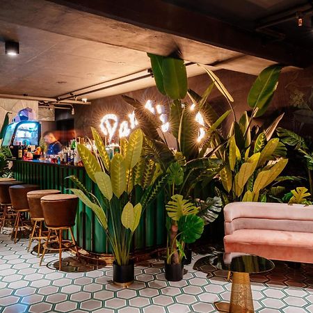 Firefly At 29, City Views And Wonderland Vibes! Hatillo  Екстериор снимка
