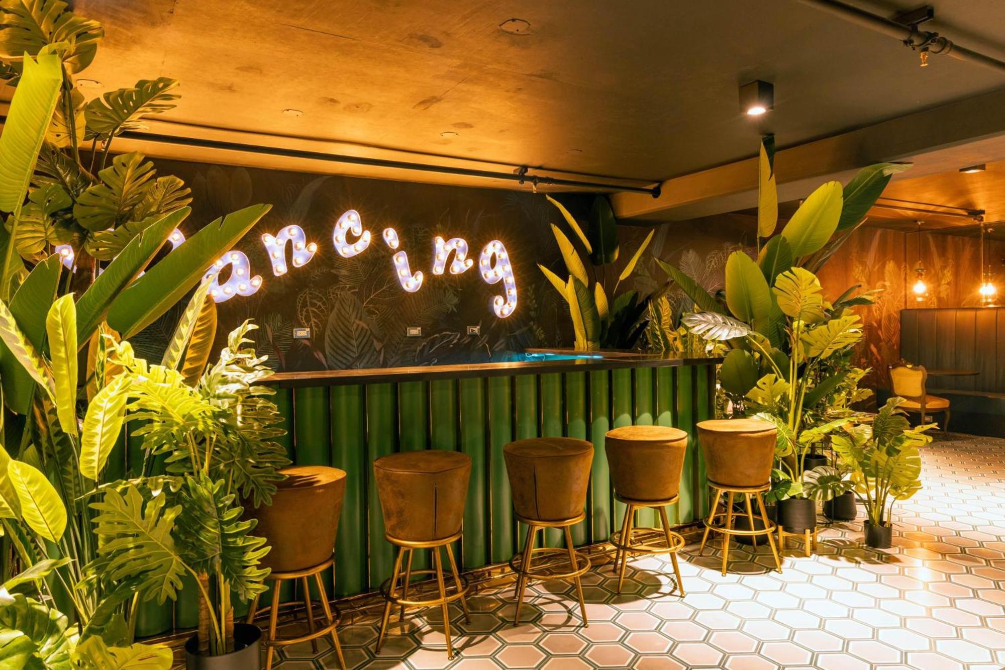 Firefly At 29, City Views And Wonderland Vibes! Hatillo  Екстериор снимка