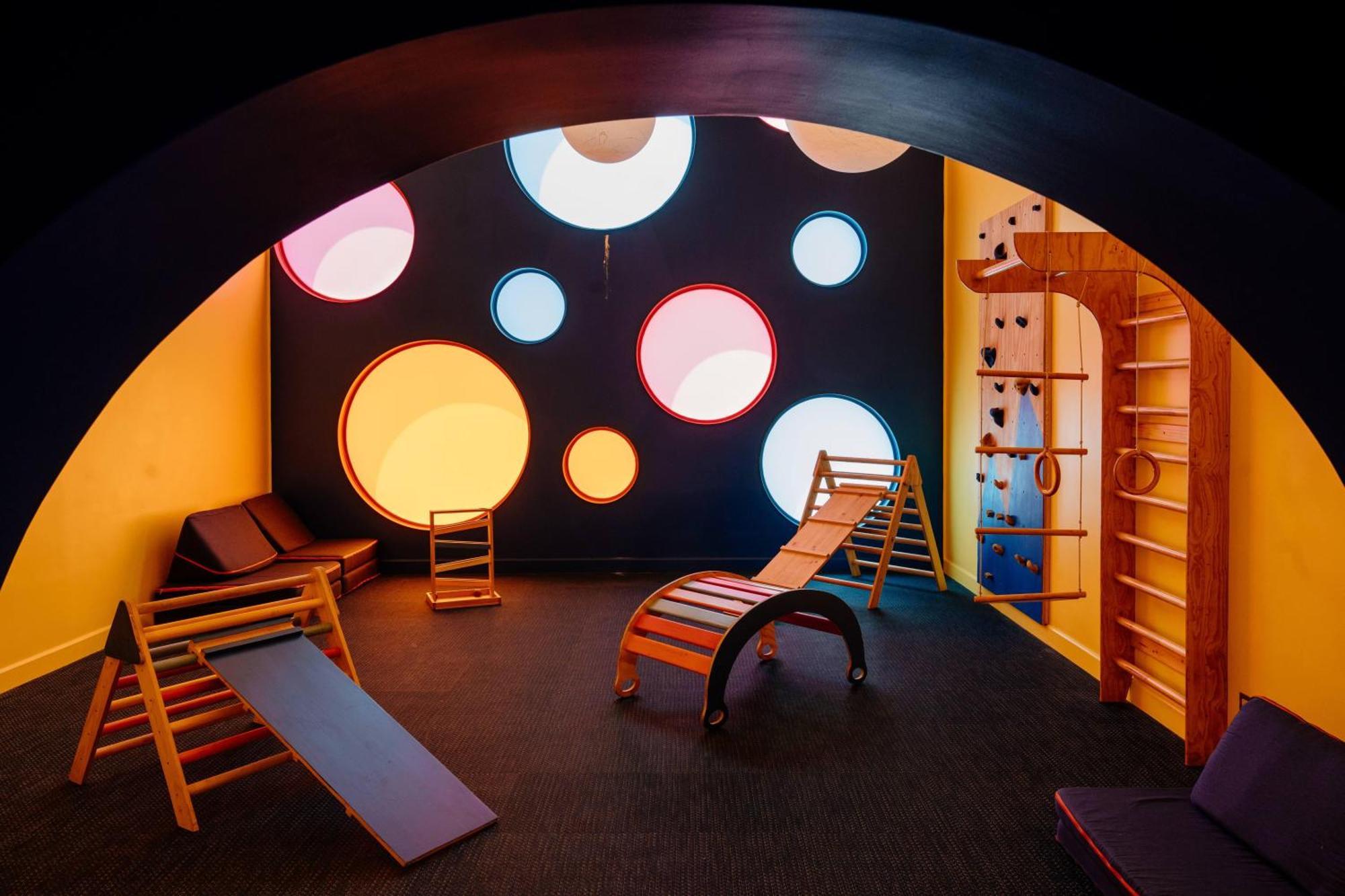 Firefly At 29, City Views And Wonderland Vibes! Hatillo  Екстериор снимка